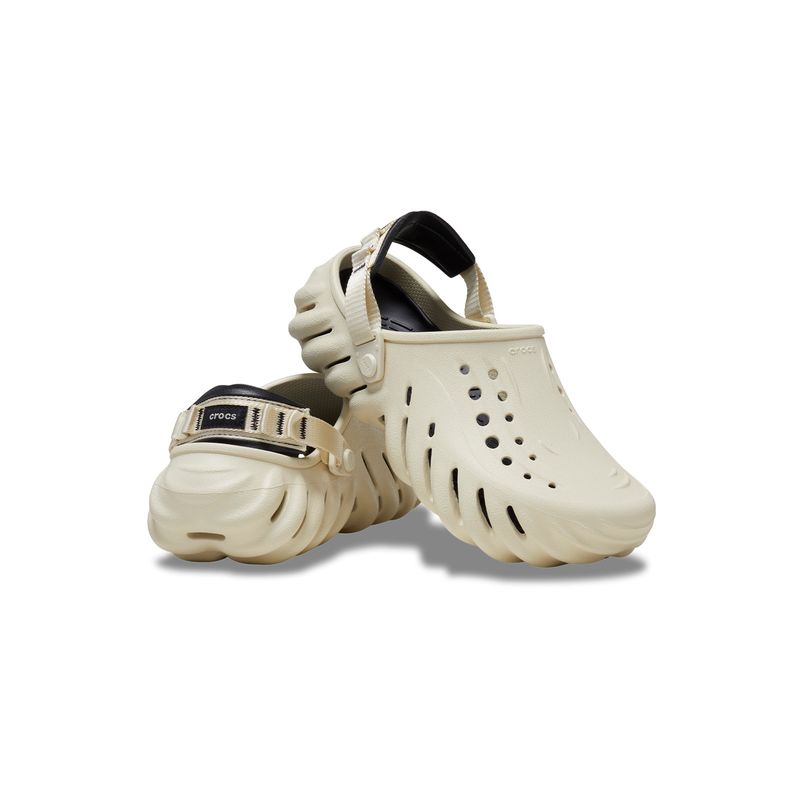 Zueco-Echo-Clog-Beige-Crocs