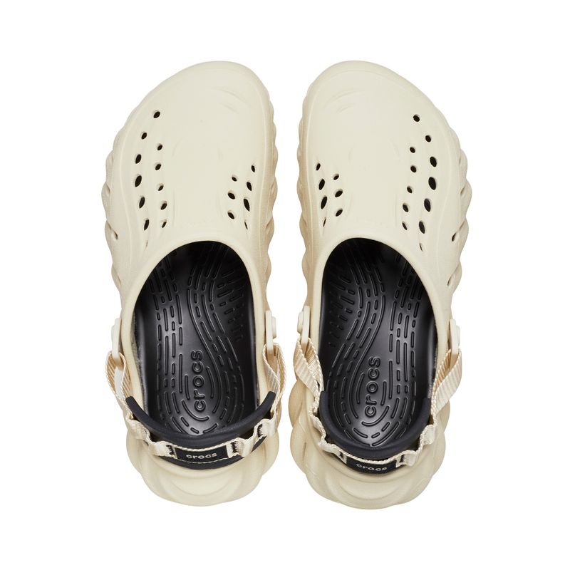 Zueco-Echo-Clog-Beige-Crocs