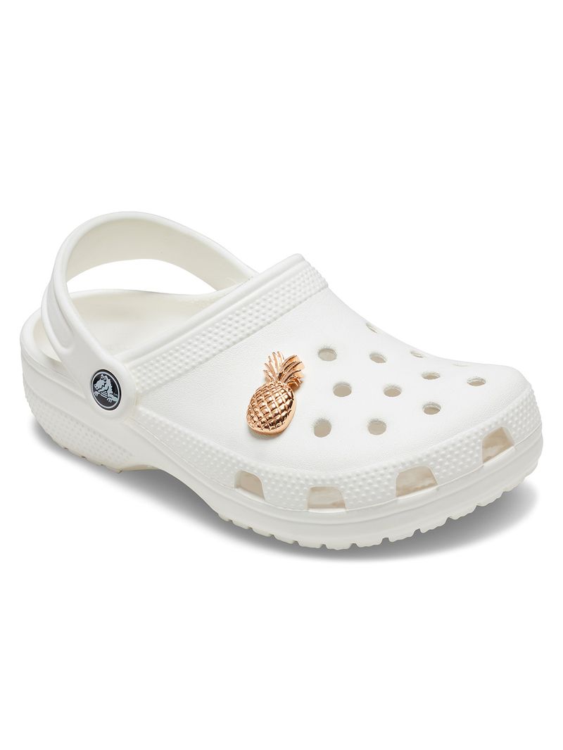 Jibbitz-Piña-Dorada-Metalizado-Crocs