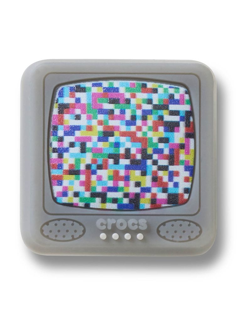 Jibbitz-Televisor-Pixelado-con-Luz-Gris-Crocs