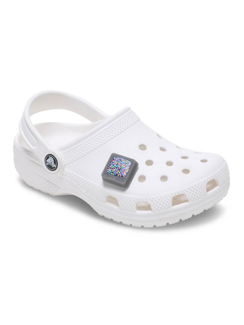Jibbitz-Televisor-Pixelado-con-Luz-Gris-Crocs
