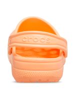 Zueco-Niños-Pequeños-Classic-Clog-Naranja-Claro-Crocs