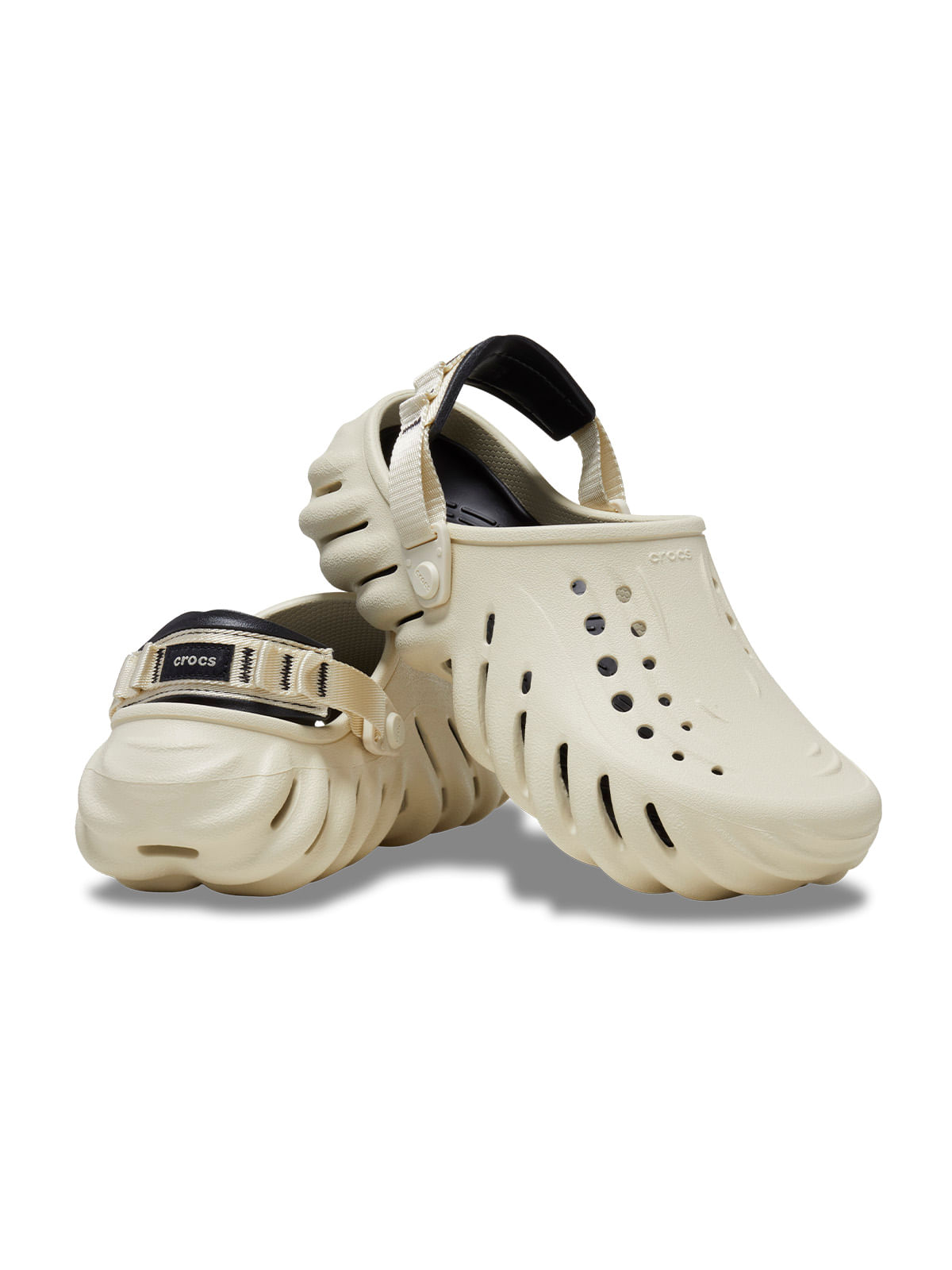 Zueco Unisex Echo Clog Blanco Crocs