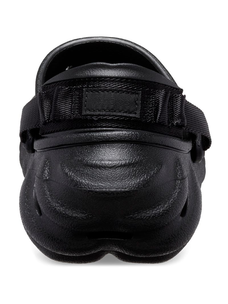 ChouChou Zueco Echo Clog Negro Crocs - Crocs Chile | Tienda Oficial