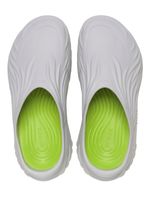 Zueco-Unisex-Echo-Wave-Gris-Crocs
