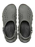 Zueco-Unisex-Echo-Gum-Ro-Clog-Gris-Oscuro-Crocs