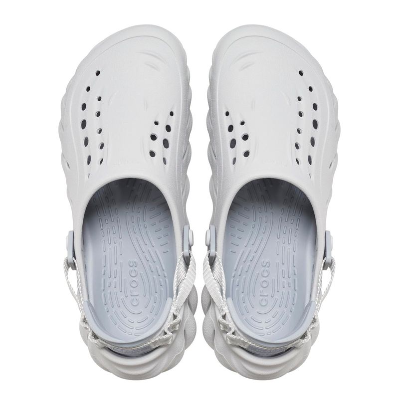 Zueco Unisex Echo Clog Gris Crocs