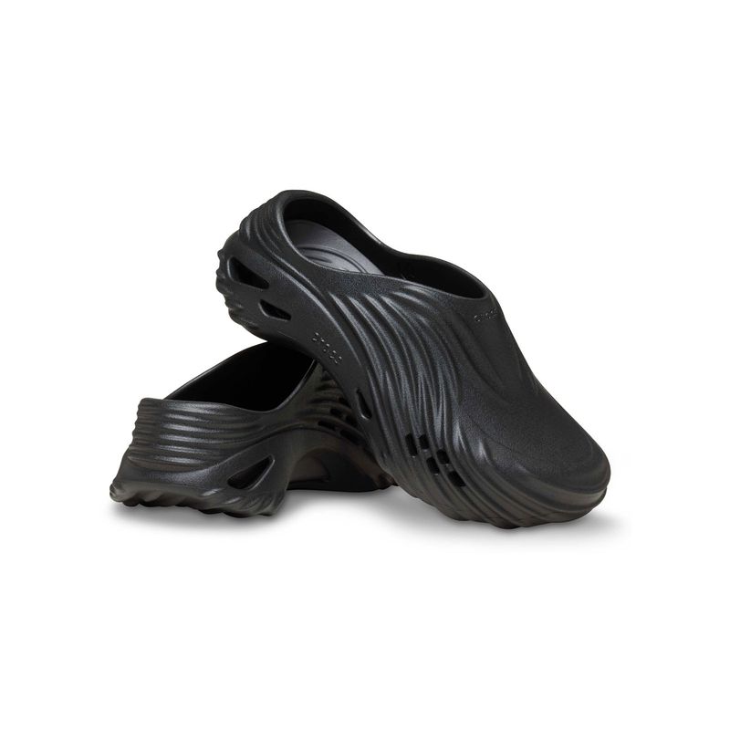 Zueco Unisex Echo Wave Negro Crocs