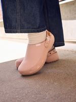 Zueco-Unisex-Classic-Clog-Crafted-Rosa-Crocs