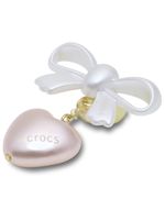 Jibbitz-Lazo-con-Corazon-Crocs