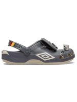 Zueco-Unisex-Umbro-Classic-Clog-Beige-Crocs