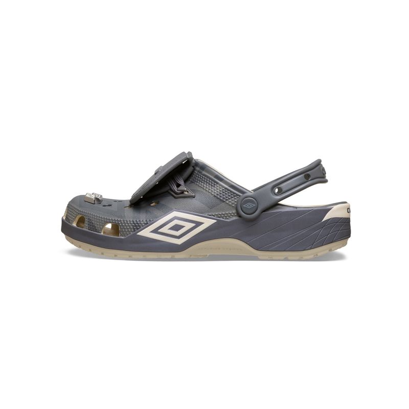 Zueco-Unisex-Umbro-Classic-Clog-Beige-Crocs