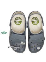 Zueco-Unisex-Umbro-Classic-Clog-Beige-Crocs